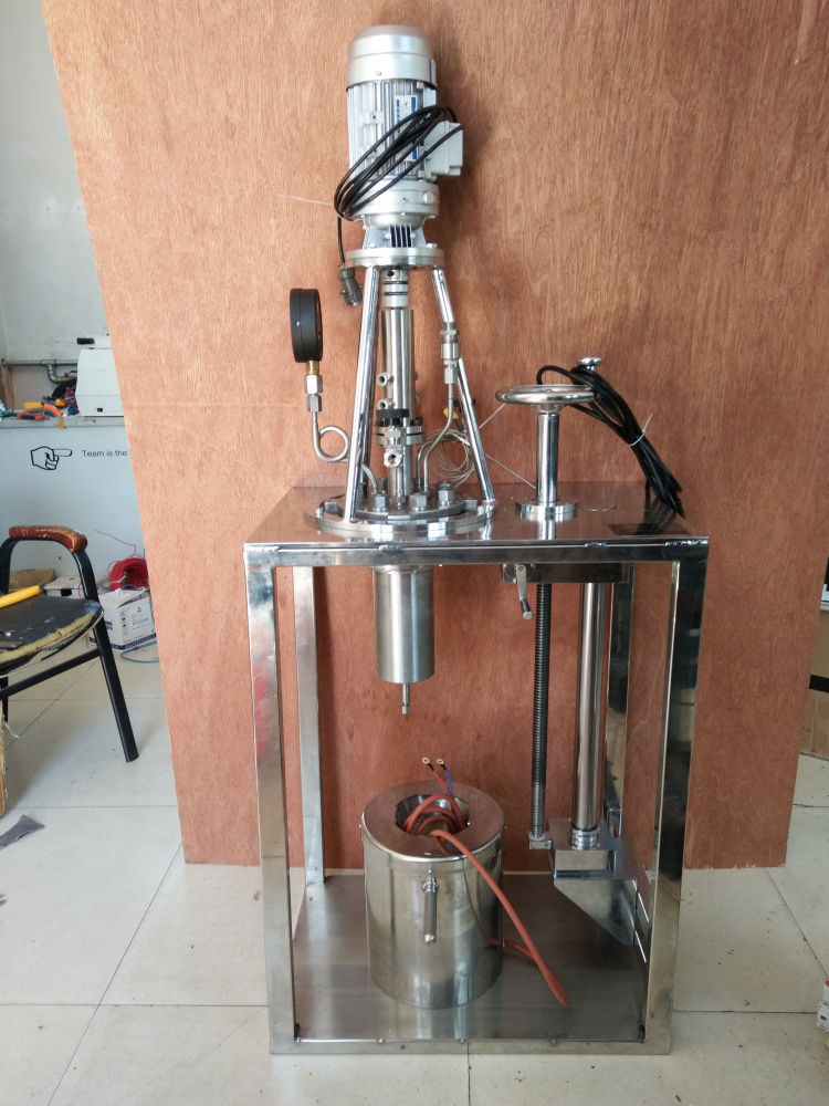 KCFD系列--框架結構、螺栓連接、磁流體直連、翻轉出料側面照片